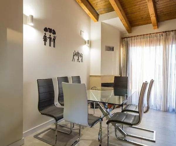 Turisticos La Panaderia De Flora Apartamento